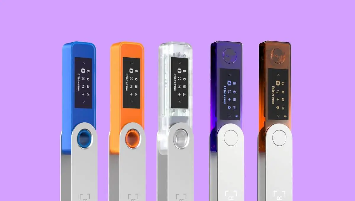 Different colors of Ledger Wallet