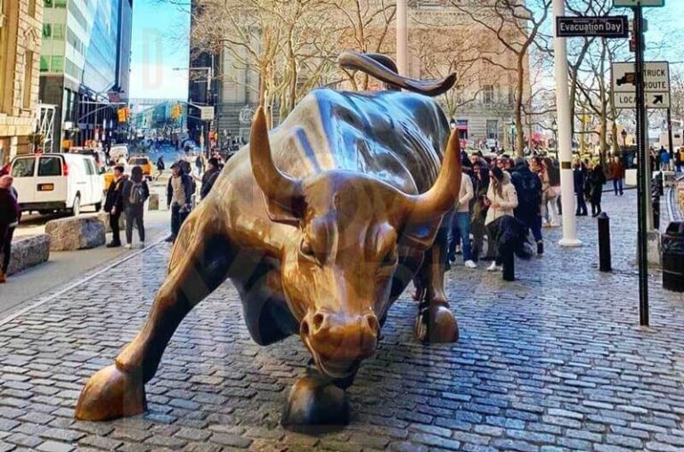 Charging Bull